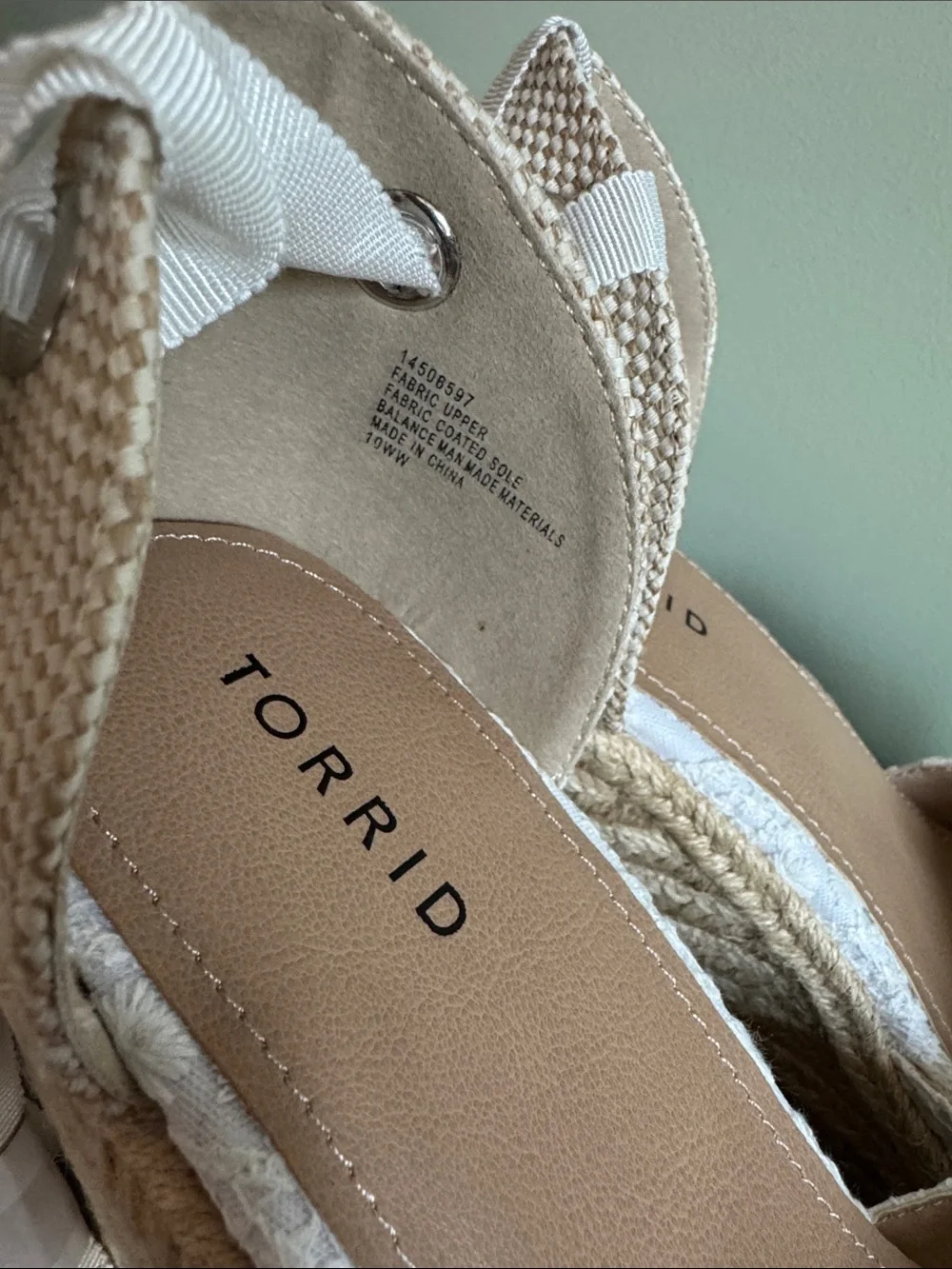 New Torrid white Embroidered Espadrille Wedges w/Ankle Ties 10 wide & 10.5 wide
